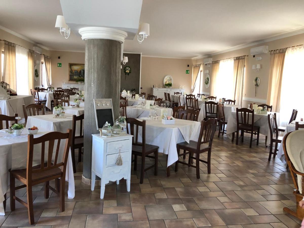 Hotel Ristorante Villa Pegaso San Pietro Infine Bagian luar foto