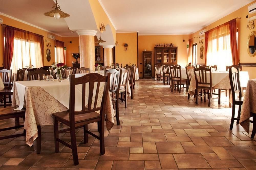 Hotel Ristorante Villa Pegaso San Pietro Infine Bagian luar foto